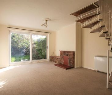 2 bedroom semi-detached house to rent - Photo 4