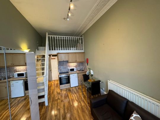 Studio Flat, St. Stephens Gardens, W2 - Photo 1