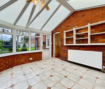 4 bedroom Semi-Detached House to let - Photo 6