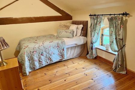 Cherry Lane - Photo 4