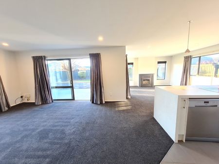 10 Sedgemoor Close, Burwood Christchurch - Photo 5