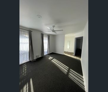 Modern Comfort and Easy Living with Gardener Included - Photo 2