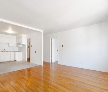 7220 Av. De Chateaubriand, #22 - Photo 1