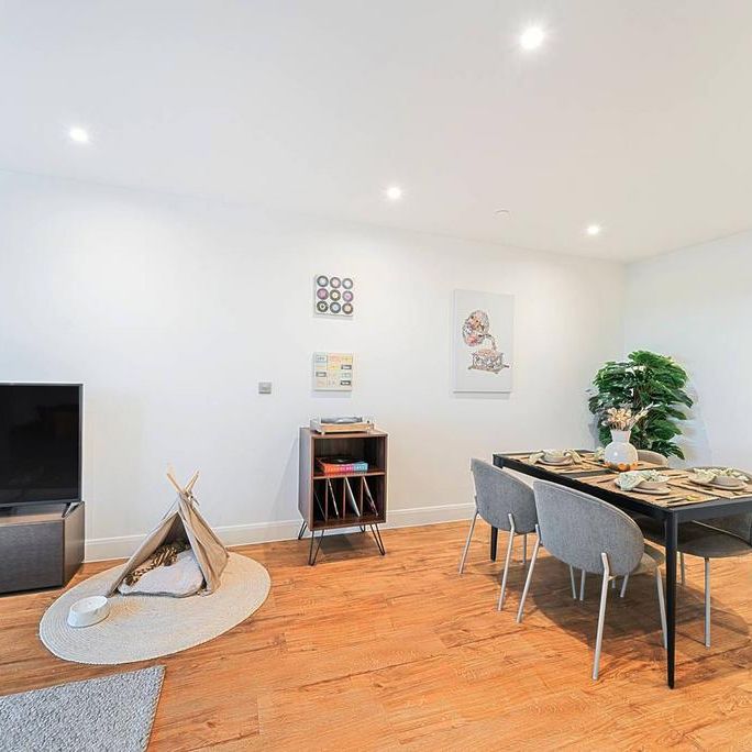 3 bedroom flat to rent - Photo 1