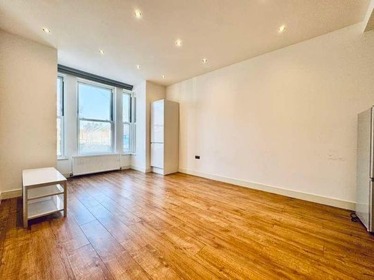 Allison Road, London, W3 - Photo 1