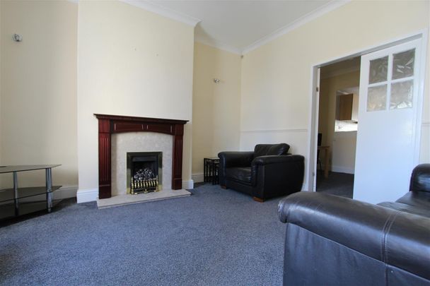2 bed house to rent in Oak Street, Burnley, BB12 - Photo 1