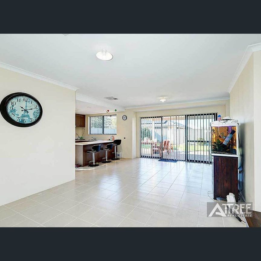 FAMILY HOME OPPOSITE PIARA WATERS PRIMARY SCHOOL - Photo 1