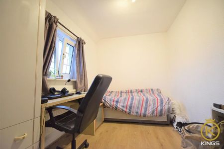 6 bedroom semi-detached house to rent - Photo 5