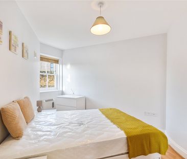 Hamlet Court, E3 - Photo 1