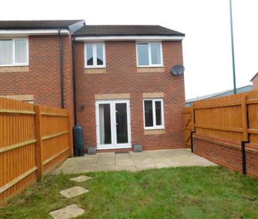 3 bedroom terraced house to rent - Photo 5