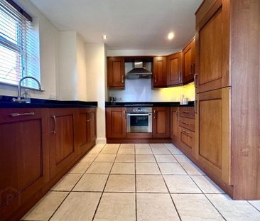 50 Fortwilliam Demesne, Fortwilliam Park, Belfast, BT15 4FD - Photo 4