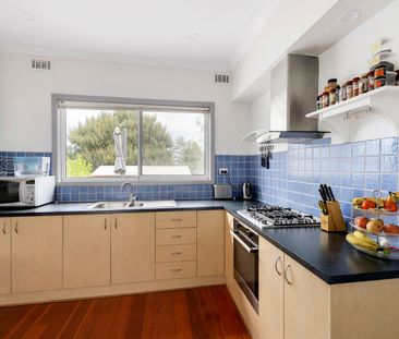 52 Heathmont Road, Heathmont VIC 3135 - House For Rent | Domain - Photo 1
