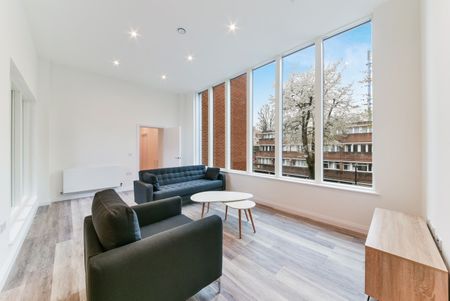 2 Bed Flat, Pearl Buildings, SE5 - Photo 2