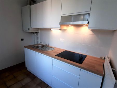 Location Appartement 1 pièce 23m² - Photo 2