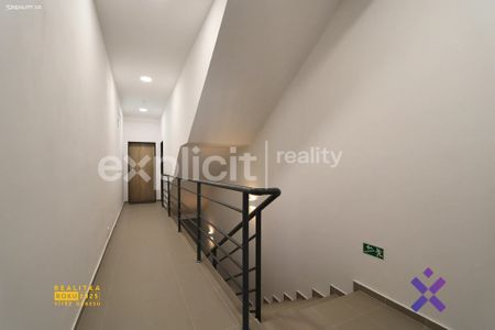 Pronájem bytu 2+kk 87 m², Lešetín II , Zlín - Fotografie 4