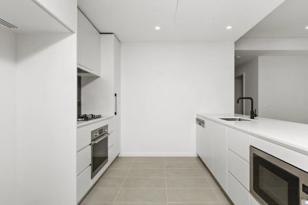 Brand New | Stylish & Spacious 3-Bedroom + Study in Melrose Park! - Photo 5