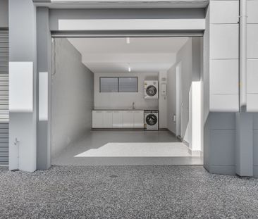 Brand New Tri-Level Townhouse - Photo 5