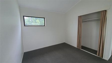 Updated 3 Bedroom House - Photo 4