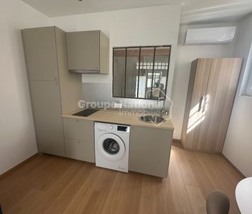 À louer en meublé Studio entièrement rénové avec toit terrasse de 3... - Photo 3