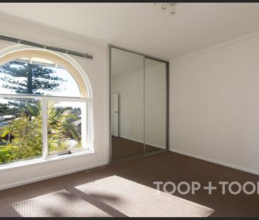 Prime Position close to the beach - Photo 3