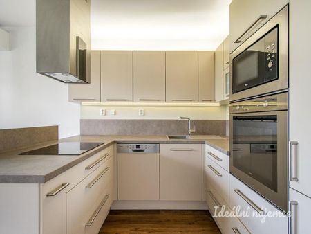 Pronájem bytu 3+kk 66 m2 - Fotografie 3