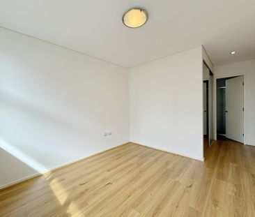 Renovated 2 Bedder with Timber Floor - Photo 5