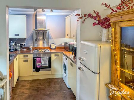 1 bedroom flat to rent - Photo 2