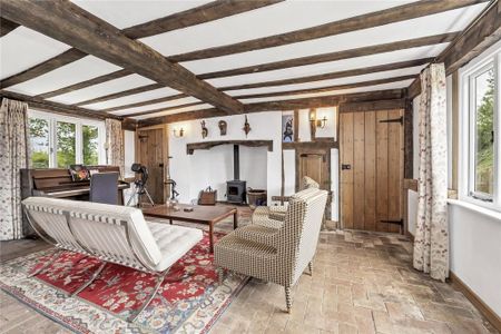 5 bedroom detached house to rent - Photo 3