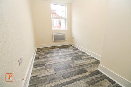 2 bedroom maisonette to rent - Photo 2