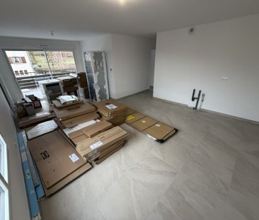 Location Appartement 4 pièces 77m² BRENTHONNE 74890 - Photo 2