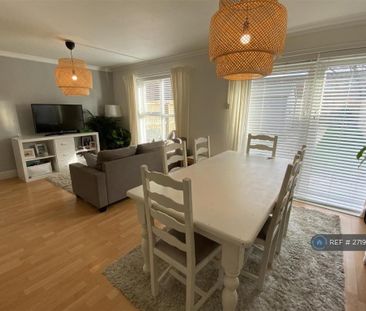 2 bedroom terraced house to rent - Photo 3