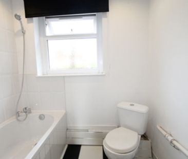 1 Bedroom Property To Rent - Photo 2