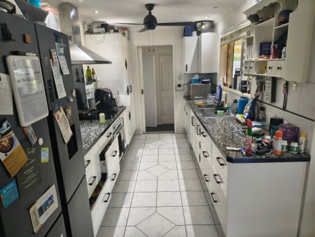 Andergrove - Photo 5