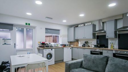 6 bedroom maisonette to rent - Photo 5