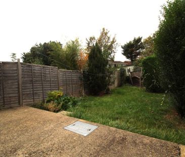 2 bedroom semi-detached house to rent - Photo 5