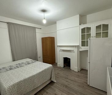 Room in a Shared House, Buller Road, N17 - Photo 6