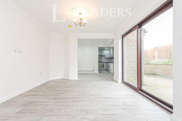 House to rent - Photo 1