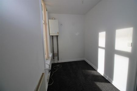 1 bedroom ground floor flat to rent - Photo 5
