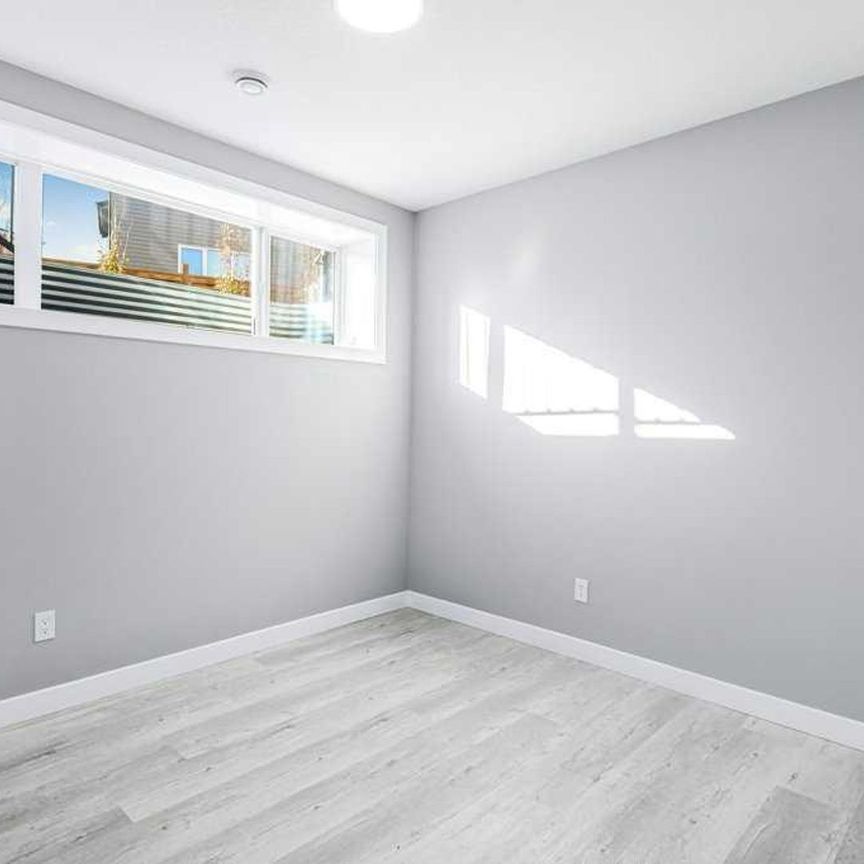Spacious 2-Bedroom Basement Suite for Rent in Carrington NW, Calgary - Photo 1