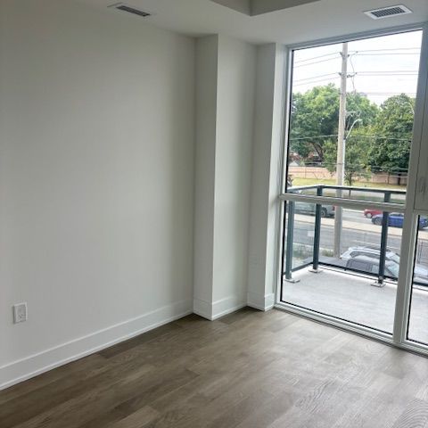 For Lease - 202 Burnhamthorpe Road Unit# 203, Mississauga, Ontario - Photo 1