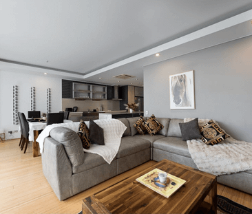 Luxury city living - Photo 1