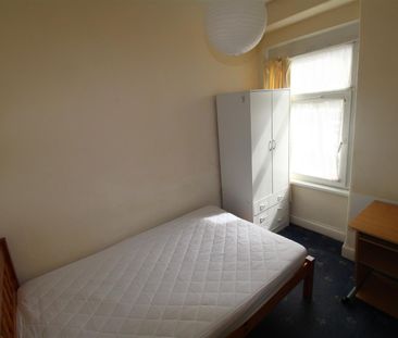 House - Terraced For Rent Wood Road, Pontypridd - Photo 5