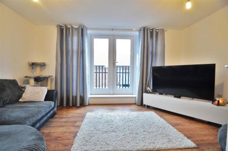 3 bedroom semi-detached house to rent - Photo 4