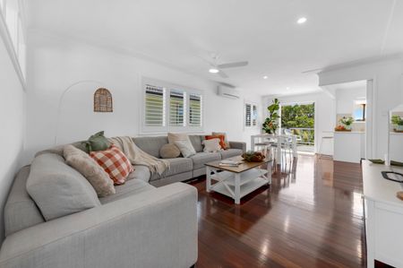 Charming home in Zillmere - Photo 3