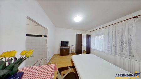 TUR 3D! Garsoniera practica,Central: vis-a-vis de Universita - Fotografie 4