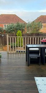 3 bedroom semi-detached house to rent - Photo 3