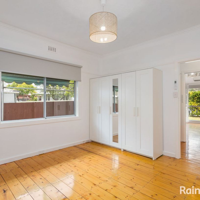 Neat and Fresh! - Photo 1