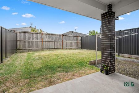 66 Meya Crescent, Fletcher NSW 2287 - House For Rent | Domain - Photo 2