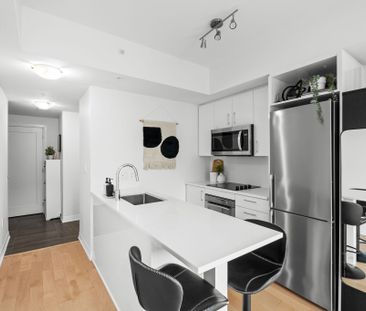 For Lease - 805 Carling Avenue Unit# 701, Dows Lake - Civic Hospita... - Photo 2