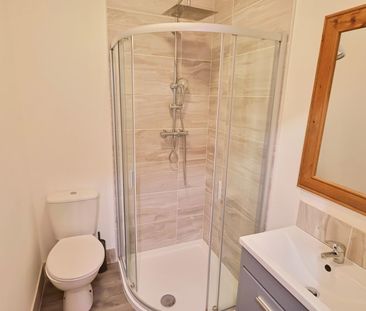 Room 3 - 9B Riverside Studios Riverside Close Whitley - BILLS INCLU... - Photo 4